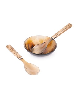 Juego de utensilios de cocina japoneses de alta calidad, cuencos de cuerno de búfalo natural con cuchara y tenedor de cerámica fabricados en India - Product Image 1