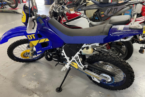 รถจักรยานยนต์วิบากอุตสาหกรรม DIY ODM รุ่น 1990 DT200 ขนาด 195 ซีซี 2 จังหวะ สีฟ้า - Product Image 2