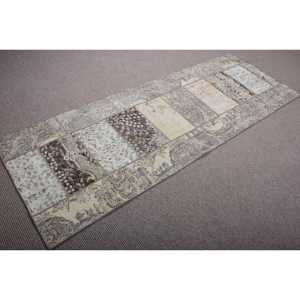 Alfombra de 2,7x7,4 pies, Alfombra Turca Vintage, Alfombra de Lana con Diseño de Plantas y Árboles Marrones - Product Image 1