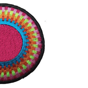 2025 nouveau Style personnalisé patchs brodés haute qualité broderie à la main fleur en forme de tissu OEM personnalisé patchs faits à la main - Product Image 2