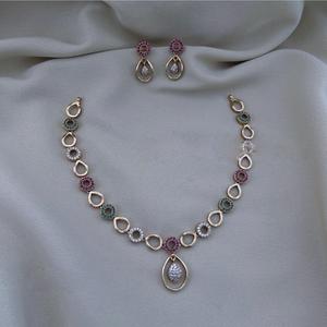 Conjunto de collar con acabado mate CZ de alta calidad para mujer, Ideal para fiestas, ropa informal y Formal, collar sencillo de lujo con pendientes - Product Image 1