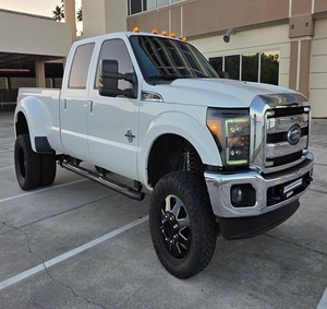 รถกระบะมือสองคุณภาพสูง ปี 2015 รุ่น F.350 Super Duty Lariat - Product Image 1