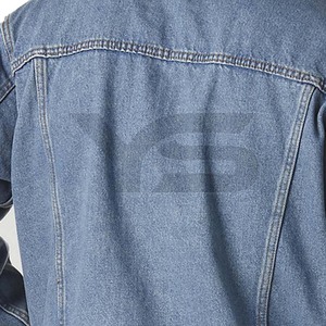 Veste en jean décontractée de haute qualité pour hommes, nouveau style tendance, décoration à boutons, fourrure, logo personnalisé imprimé, traitement par revêtement de tissu OEM - Product Image 4