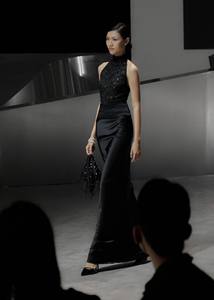 Jupes pour femmes très vendues, jupe élégante à taille froncée, jupe colonne en satin Mison, ODM, jupes taille haute pour femmes, longues - Product Image 3