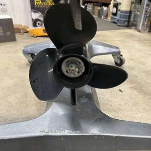 Moteur hors-bord CleanCruise 90HP EFI avec PowerTrim & Tilt - Product Image 2