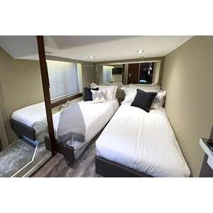 Fairline Targa 62 GT 2016, coque en fibre de verre - Product Image 2