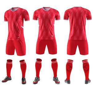 Uniforme de Fútbol de Poliéster Transpirable de Manga Corta para Verano, Diseño Sublimado Personalizado de Alta Calidad OEM, Unisex, para Entrenamiento Deportivo - Product Image 6