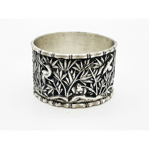 Handmade European and American Style Metal <b>Silver</b> Round Shape Embossed Designer <b>Napkin</b> Ring for Dinner Table Decoration - Product Image 4