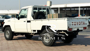 Land Cruiser LC79 4.2L Cabina Singola 4x4 Diesel Manuale SUV Fuoristrada Usato 2024 - Product Image 4