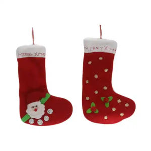 Venta al por mayor personalizado hogar lana fina tejida niños caramelo regalo rojo letra Navidad calcetines Ind para exportación - Product Image 4