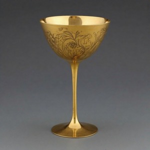 TrinityGlass Divine Grace Ornement Métal Vin Calice Traditionnel Finition Antique Gobelet pour Rituels Religieux et Autels d'Église - Product Image 4