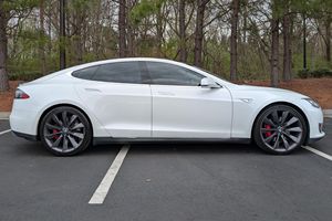 UTILISÉ LHD/RHD 2014 TESLA MODÈLE S P85 + - Product Image 4