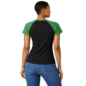Camiseta Negra 08 Pretty Girl con Mangas Raglán, Ropa de Hermandad Griega, Ropa Universitaria Rosa y Verde para Mujer, Estilo Hermandad Griega - Product Image 6