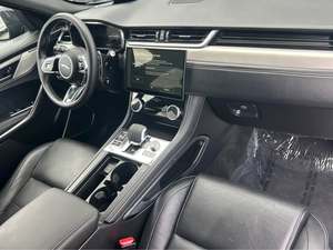 รถยนต์มือสอง Jaguar F-PACE P250 R-Dynamic S ปี 2025 - Product Image 5