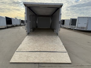 Remorque de transport/ferme 2026 E-Z Hauler EZEC8.5X20 avec capacité de charge de 2001-3000 kg PL Origin - Product Image 4