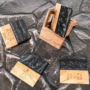 Juego de posavasos de resina epoxi de alta calidad con posavasos de resina de madera epoxi cuadrado decorativo con efecto océano - Product Image 3