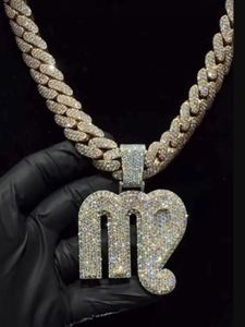 Luxe 925 argent Moissanite diamant glacé personnalisé lettre M pendentif Hip Hop Design pendentifs et breloques - Product Image 3