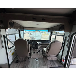 Autocaravana de Lujo Visions 29S 2026, Nueva, de 31 Pies, Clase A, con Motor de Gasolina, 5 Plazas, con Extensión Deslizante - Product Image 3