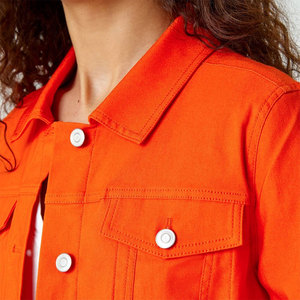 Chaquetas vaqueras de mujer OEM, prendas de vestir vaqueras informales para mujer, chaqueta de otoño, chaqueta vaquera abotonada, chaqueta vaquera de gran tamaño para mujer - Product Image 5