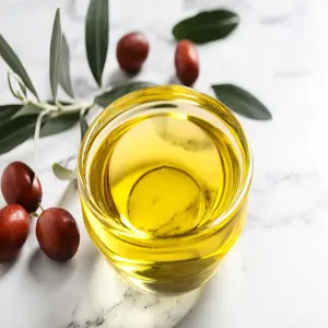 Huile de jojoba dorée 100% pure et naturelle pour l'alimentation de qualité cosmétique et pharmaceutique aux meilleurs prix de gros