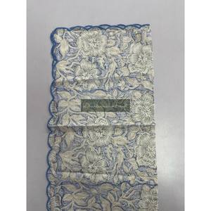 Vente en gros de serviettes en lot à imprimé floral pour banquet de mariage pour restaurant serviettes en coton cousues à la main - Product Image 4