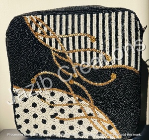 Nouveau designer fait à la main pour femmes luxe tendance haute société sac à main perlé sac à main pochette avec sangle perlée en gros personnalisé - Product Image 2