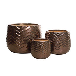 Macetas de cerámica marrón para plantar, decorar casas, jardines, oficinas y casas de familia hechas en Vietnam - Product Image 1