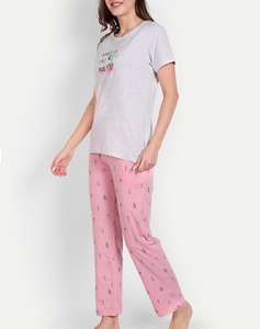 Vêtements de nuit et vêtements de détente pour femmes de la meilleure qualité Ensemble de pyjama imprimé Haut et pantalon à manches longues et col rond - Product Image 3