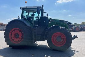 Tracteur agricole Fendt 4x4 à transmission par engrenages - Haute productivité - Garantie 3 ans - Offre spéciale - Product Image 2