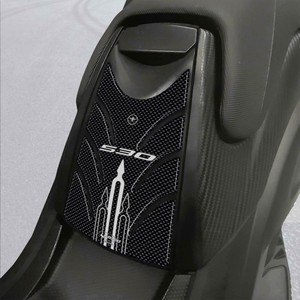 Adesivo Protettivo 3D in Carbonio per Sportello Serbatoio Carburante TMAX 530 (2012-16) per Scooter Moto - Product Image 1