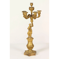 Ensemble de 2 bougeoirs de table de couleur or avec candélabres de meilleure qualité fabriqués à la main disponibles au prix de gros