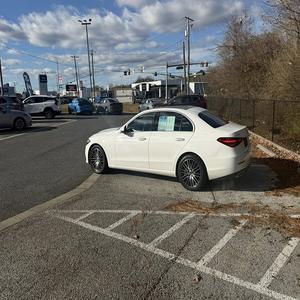 Mercedes-Benz Clase C 2024 en Existencia, Entrega Rápida, Usado en Buen Estado y Nuevo, Excelente Condición, Sedán de Lujo Premium - Product Image 4