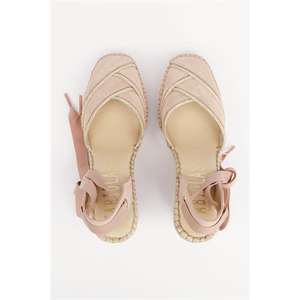 Alpargata cerrada con tacón de cuña alto - Product Image 4