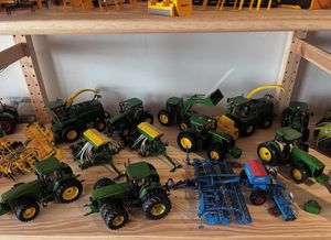 Tractor John Deer disponible con varias opciones de caballos de fuerza con cargador MX T410, tractor John Deer a la venta en Norteamérica/UE - Product Image 3