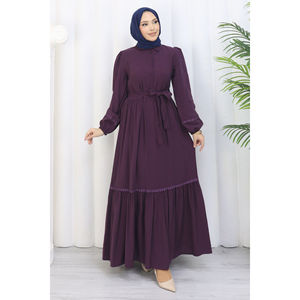 Robe décontractée trapèze prune avec ceinture rose, demi-boutonnée et taille naturelle - Product Image 1