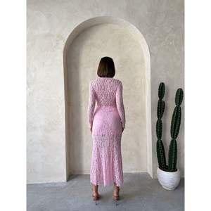 Robes de soirée élégantes avec jupe en dentelle - Product Image 1