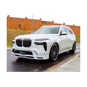 SUV de lujo y alto rendimiento diseñado para una experiencia de conducción premium sin igual. Sin accidentes y listo para ser enviado. - Product Image 6