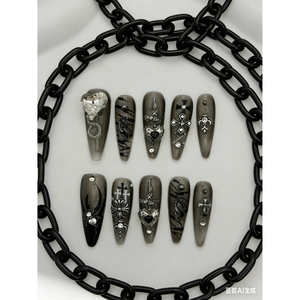 Uñas Postizas Color Plata Oscuro Ashen Relic - Product Image 1