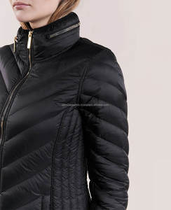 Nouveau design du fabricant Veste matelassée d'hiver pour femmes Casual Sustainable Woven Knitted Polyester Hooded Zipper Printed XL - Product Image 4