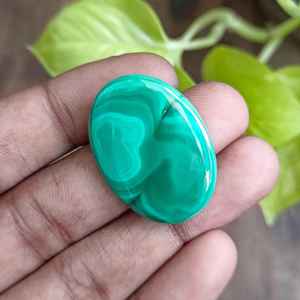 Top vente Flatback Cabochon naturel lisse ovale coupe vert Malachite poli fabrication de bijoux pierre en vrac quantité minimale de commande 100 pièces - Product Image 5