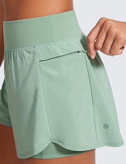 สีเขียวเสจ