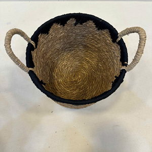 Cesta Circular de Mimbre de Lujo, Ecológica y Multiusos con 2 Asas, Diseño Multifuncional - Product Image 3