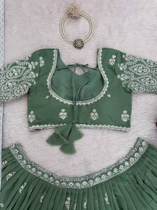 Lehenga Choli de conception haut de gamme pour les occasions spéciales, Lehenga Choli élégant, vêtements ethniques et accessoires, Lehenga Choli cousu - Product Image 3