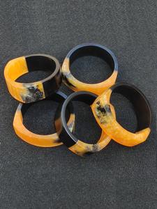 กำไลเรซินจากนักออกแบบที่มีศิลปะทำด้วยมือคุณภาพสูงสำหรับแฟชั่นฤดูร้อนและดูสบายๆ - Product Image 6