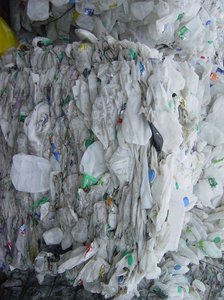 Déchets de bouteilles de lait en PEHD à vendre auprès de fournisseurs vérifiés - Product Image 2