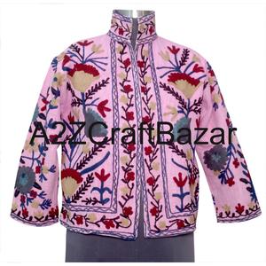 Veste Suzani vintage bohème pour femmes, faite à la main en coton TNT matelassé, vêtement d'hiver brodé pour l'hiver - Product Image 5