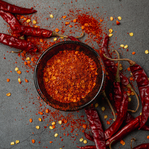 Paprika légèrement épicé de haute qualité au piment rouge naturel 100% avec saveur d'herbes fraîches, chaleur lisse et traitement brut pur - Product Image 4