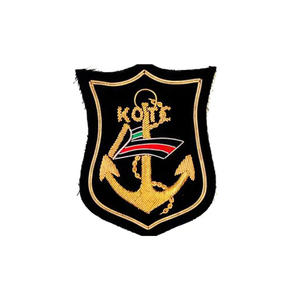 Badges de blazer personnalisés de haute qualité, faits à la main, avec broderie en fil d'or - Product Image 4