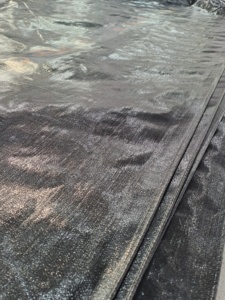 Tissu de bâche PE noir style maille imperméable résistant à l'eau bâche PE noir bâche PE tissu - Product Image 6