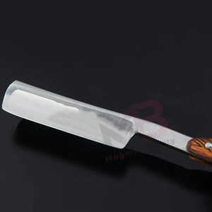 Navaja de Afeitar Profesional de Hoja Recta para Barba, Navajas Manuales con Mango de Madera y Logotipo Personalizado, Navaja Ligera - Product Image 2